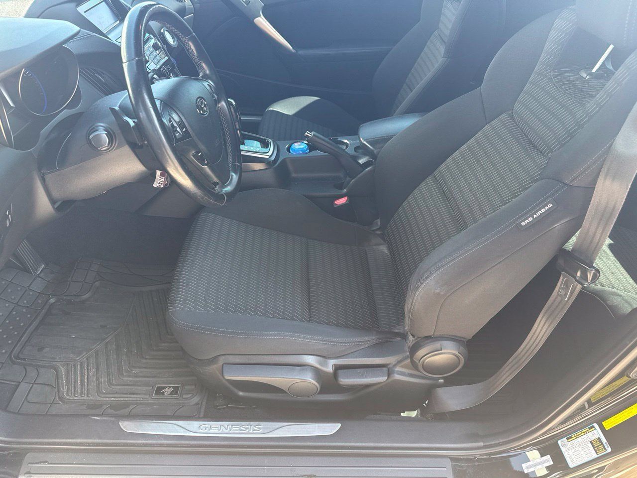Used 2013 Hyundai Genesis 2.0T RWD image 5