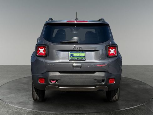 Used 2022 Jeep Renegade Trailhawk AWD/4WD image 8
