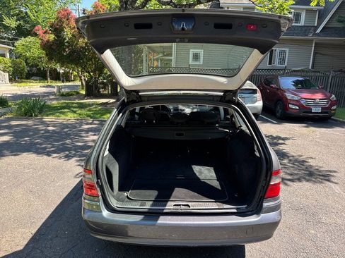 Used 2008 Mercedes-Benz E 350 4MATIC Wagon image 33
