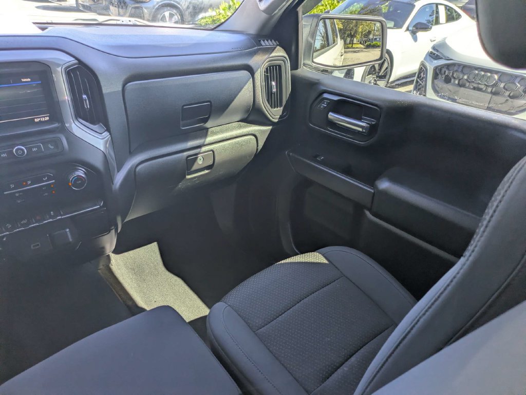 Used 2019 Chevrolet Silverado 1500 Custom Trail Boss w/ Custom Convenience Package AWD/4WD image 25