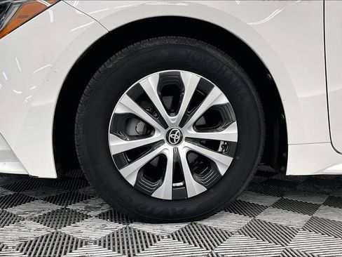 Used 2021 Toyota Corolla LE FWD image 8