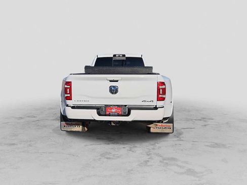 Used 2024 RAM 3500 Limited image 7
