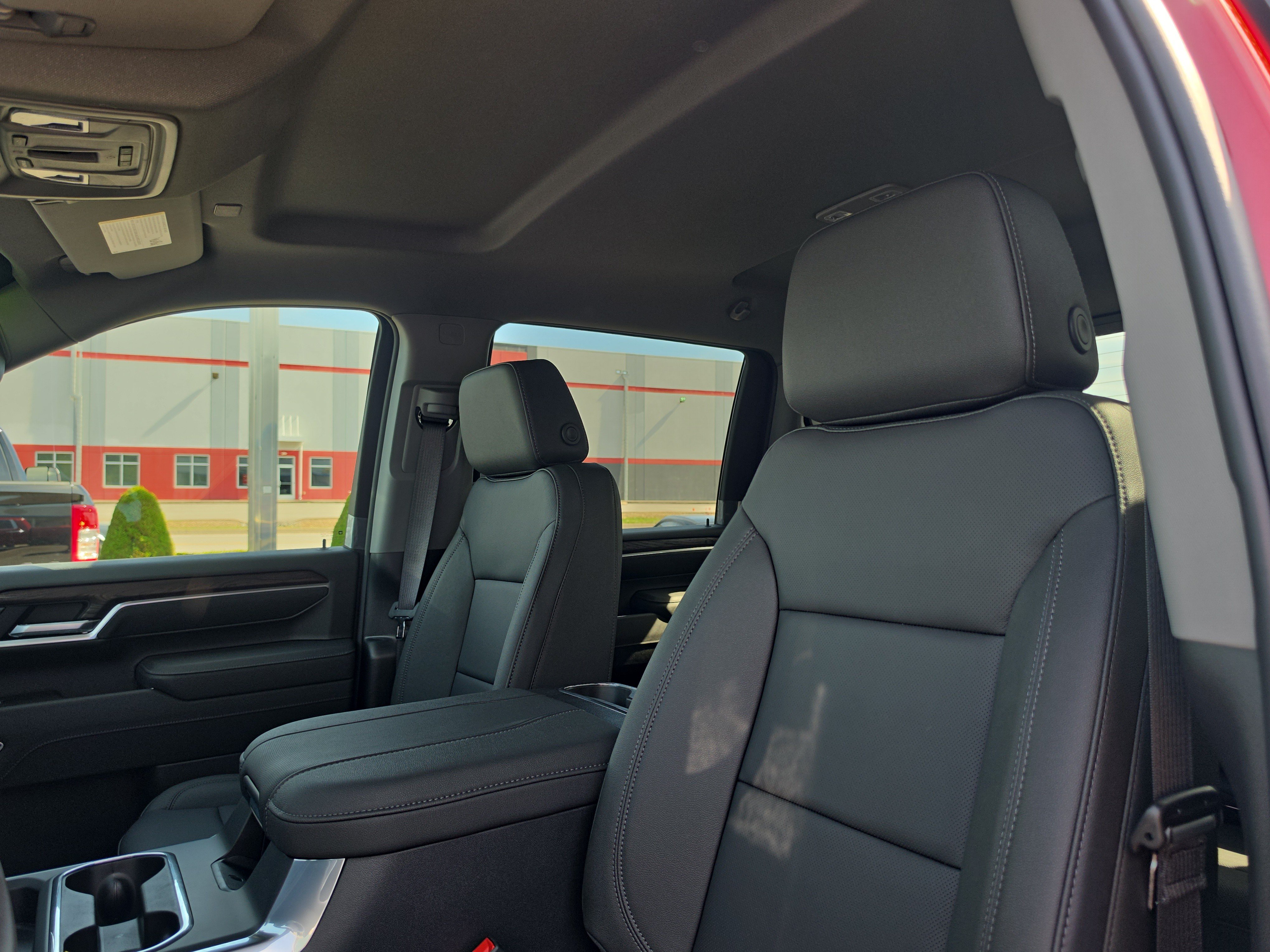 New 2026 GMC Sierra 2500 SLT w/ SLT Premium Package AWD/4WD image 13