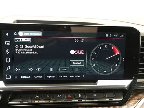 Used 2025 GMC Sierra 1500 Elevation image 15