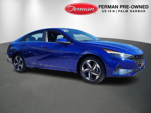 Used 2023 Hyundai Elantra Limited image 1