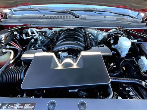 Used 2018 Chevrolet Tahoe LT image 28