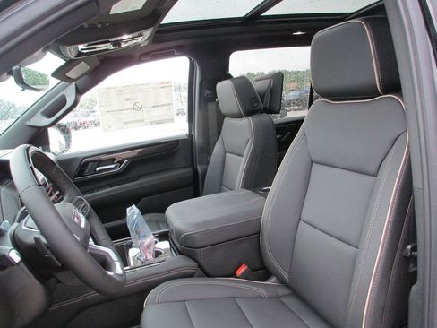 New 2026 GMC Yukon Elevation w/ Elevation Premium Package AWD/4WD image 11