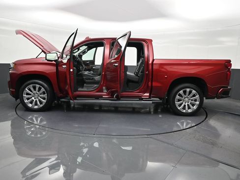 Used 2020 Chevrolet Silverado 1500 High Country w/ Technology Package AWD/4WD image 33