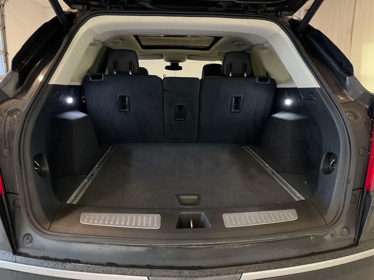 Used 2018 Cadillac XT5 Premium Luxury AWD/4WD image 24