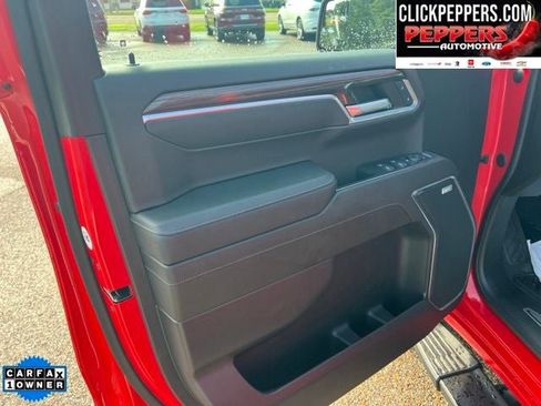 Used 2022 Chevrolet Silverado 1500 RST w/ Convenience Package II AWD/4WD image 10