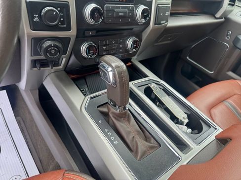 Used 2018 Ford F150 King Ranch w/ Equipment Group 601A Luxury AWD/4WD image 21
