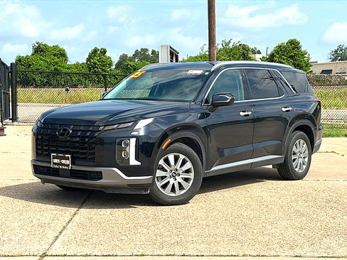 Used 2025 Hyundai Palisade SEL FWD image 2