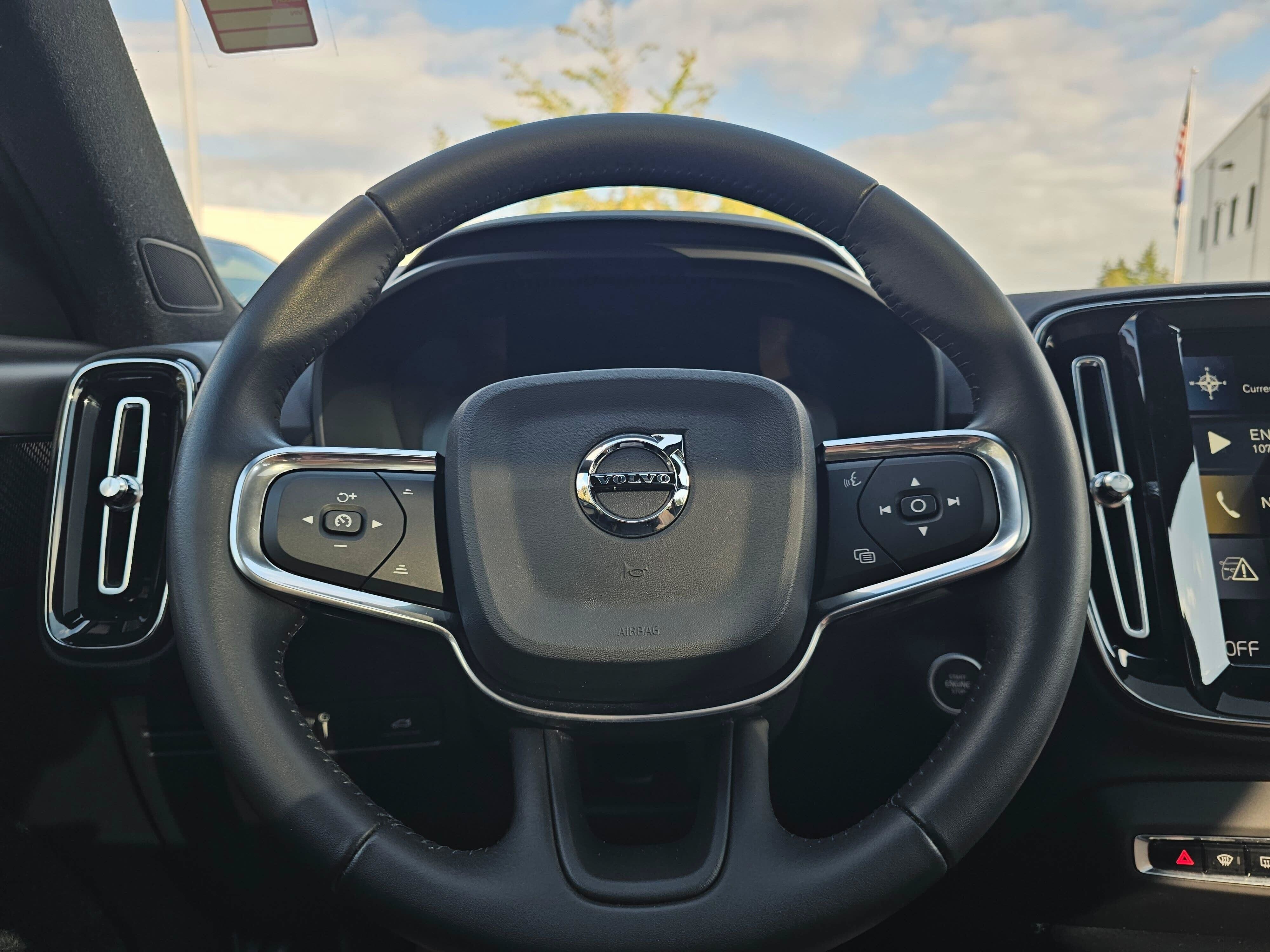 Used 2019 Volvo XC40 T5 Inscription AWD/4WD image 26