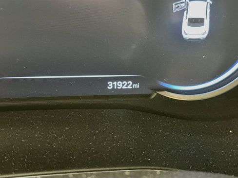 Used 2025 Genesis G70 2.5T AWD/4WD image 19