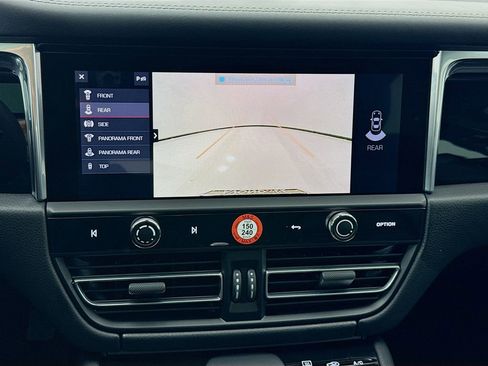 New 2026 Porsche Macan S image 21