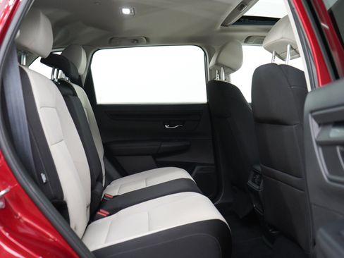 Used 2024 Honda CR-V EX image 12