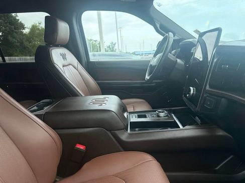 Used 2022 Ford Expedition Max King Ranch RWD image 11
