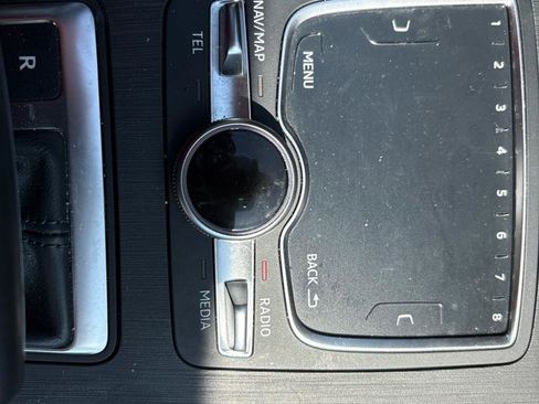 Used 2020 Audi Q5 2.0T Premium Plus w/ Premium Plus Package image 16