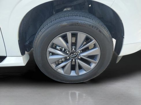 Used 2025 INFINITI QX80 Pure RWD image 28