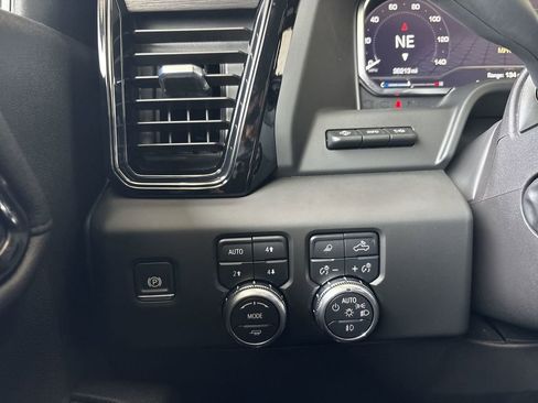 Certified 2024 GMC Sierra 1500 AT4 w/ Technology Package image 18