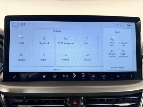 Used 2025 Ford Escape SE FWD image 28
