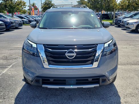 Certified 2025 Nissan Pathfinder Platinum w/ Cargo Package FWD image 2
