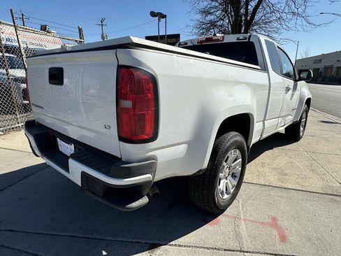 Used 2022 Chevrolet Colorado LT w/ Fleet Safety Package image 5