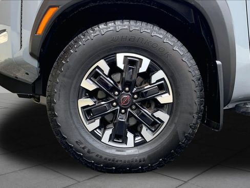 Used 2024 Nissan Frontier PRO-4X w/ Technology Package AWD/4WD image 11
