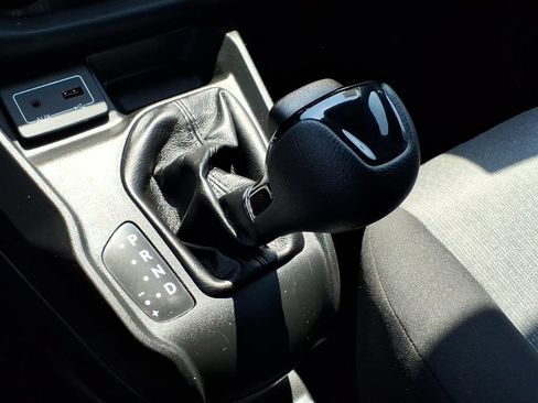 Used 2019 RAM ProMaster City Tradesman SLT FWD image 9