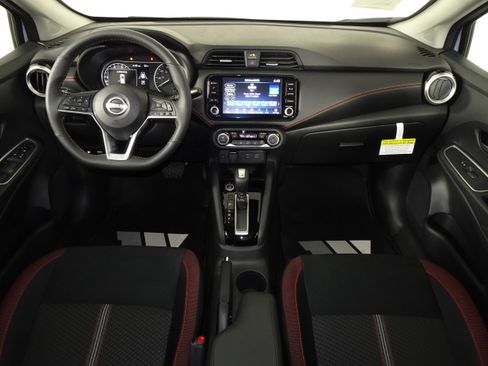 New 2025 Nissan Versa SR w/ Trunk Package image 10