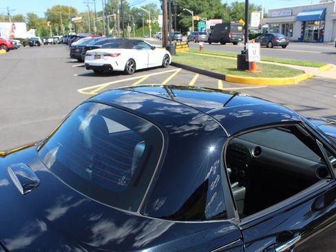Used 2012 MAZDA MX-5 Miata Grand Touring w/ Premium Pkg image 21