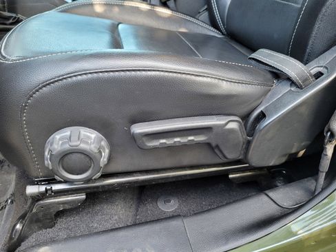 Used 2021 Jeep Wrangler Unlimited Sahara w/ Cold Weather Group image 11