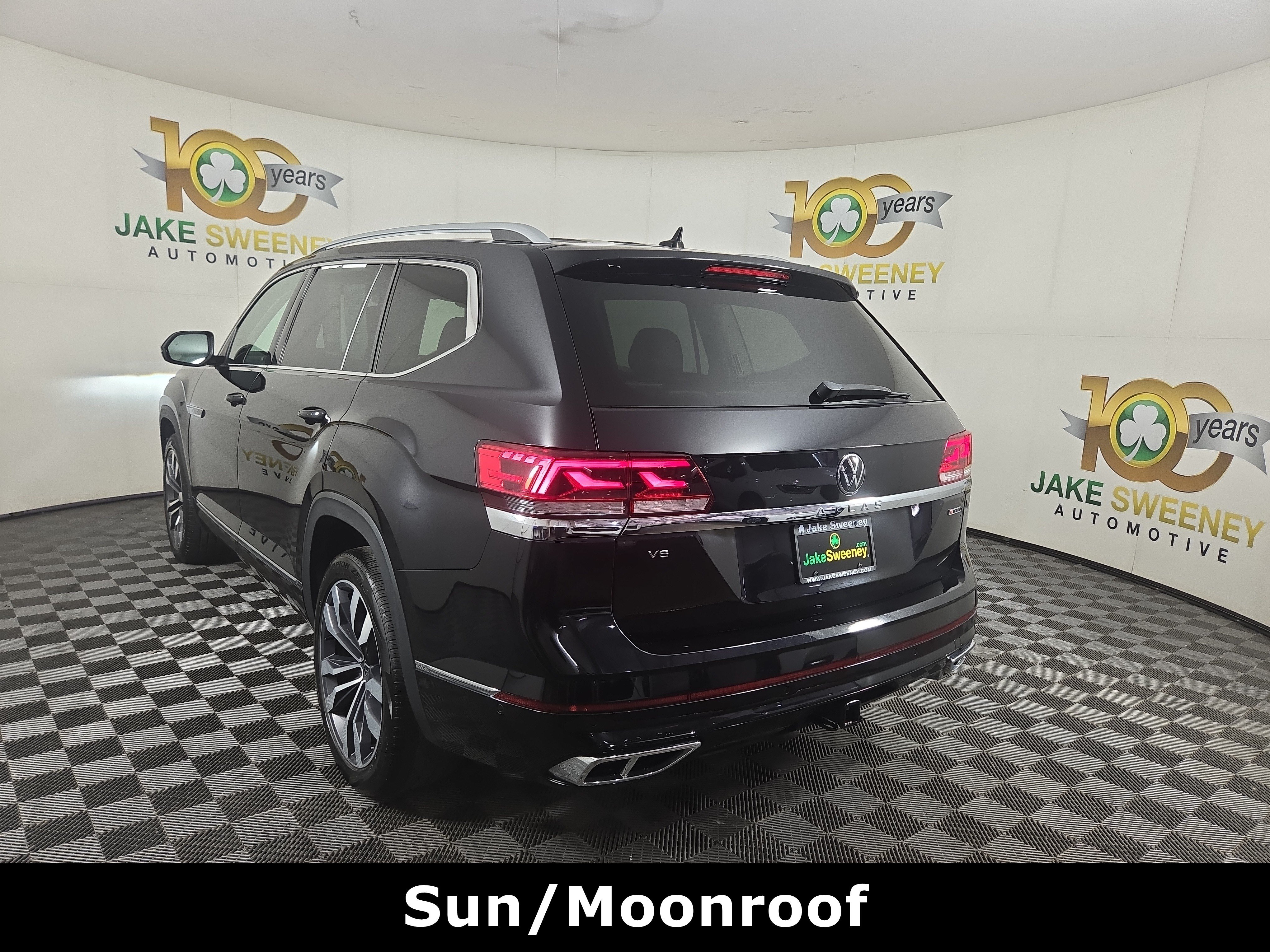 Used 2022 Volkswagen Atlas SEL Premium R-Line AWD/4WD image 6
