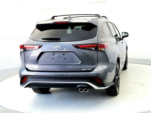 Used 2025 Toyota Highlander XSE AWD/4WD image 5