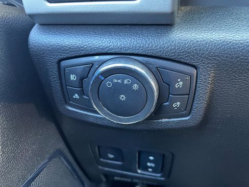 Used 2017 Ford F250 Lariat w/ Lariat Ultimate Package image 28