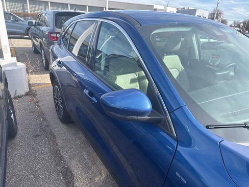 Used 2022 Ford Escape SEL image 11