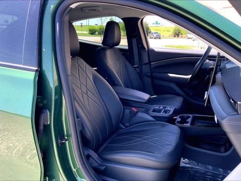 Used 2025 Ford Mustang Mach-E Select AWD/4WD image 7