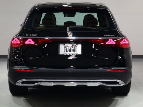 Used 2024 Mercedes-Benz E 450 4MATIC All-Terrain Wagon image 3