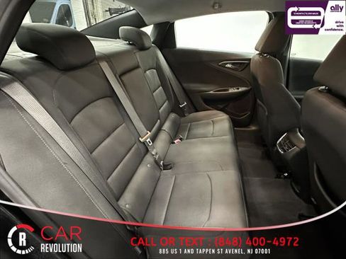 Used 2021 Chevrolet Malibu LT image 40