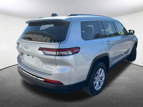 Used 2022 Jeep Grand Cherokee L Limited image 13