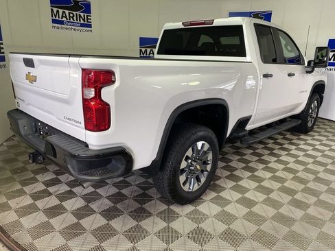 Used 2025 Chevrolet Silverado 2500 Custom w/ Custom Value Package AWD/4WD image 13