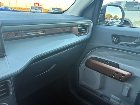 Used 2024 Ford Maverick Lariat image 22