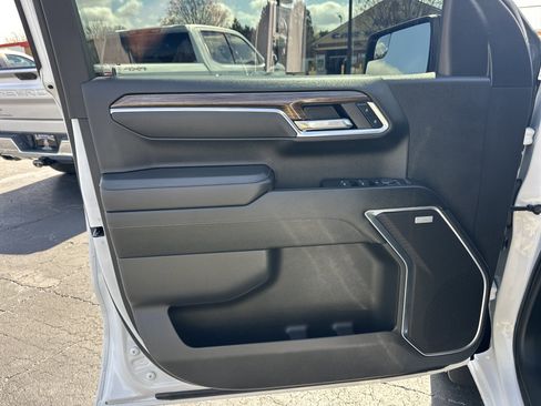 Used 2025 Chevrolet Silverado 1500 RST w/ Convenience Package II image 11