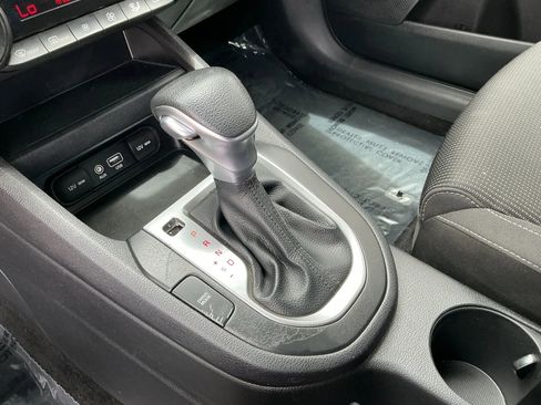 Used 2019 Kia Forte LXS FWD image 19