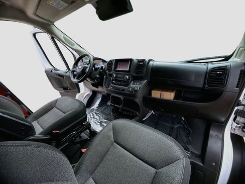 Used 2024 RAM ProMaster 2500 w/ Convenience Group FWD image 24