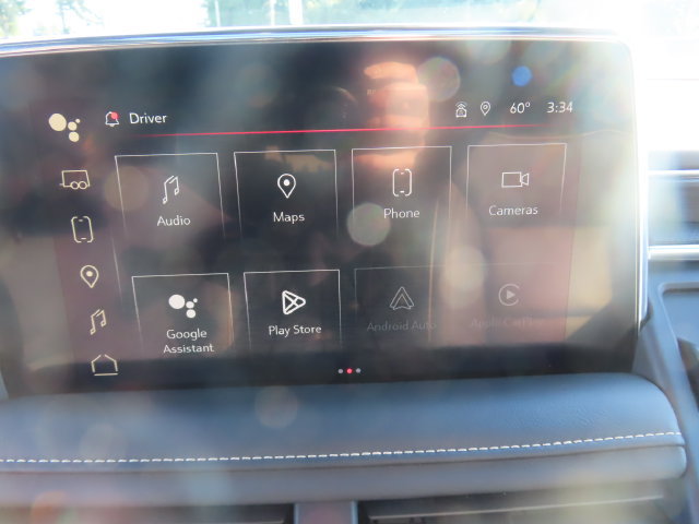 Used 2024 GMC Yukon XL SLT w/ SLT Luxury Package AWD/4WD image 32