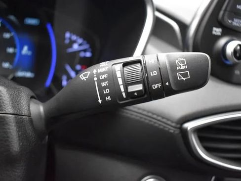 Used 2020 Hyundai Santa Fe SEL w/ Convenience + Premium Package FWD image 24