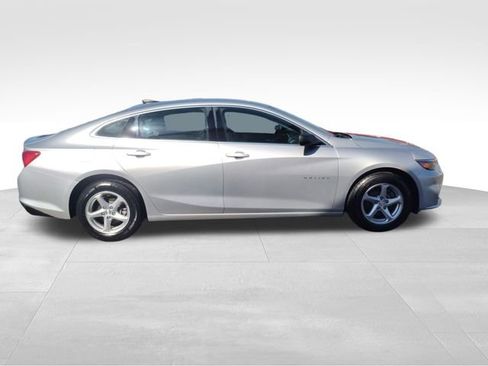 Used 2018 Chevrolet Malibu LS image 7