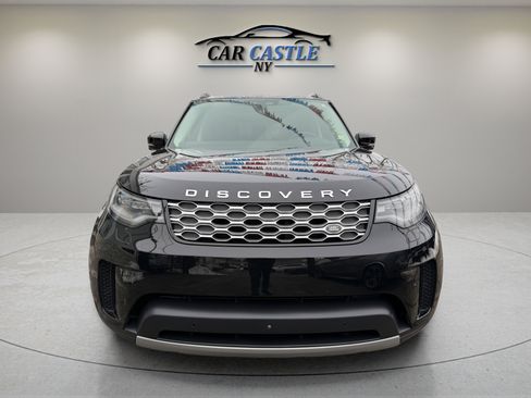 Used 2022 Land Rover Discovery S image 3