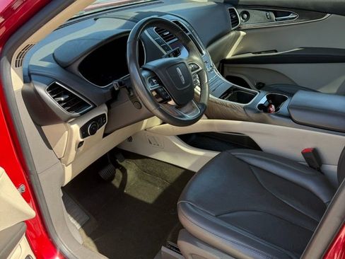Used 2020 Lincoln Nautilus Reserve w/ Equipment Group 201A AWD/4WD image 7
